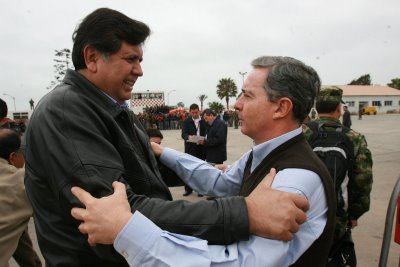 Presidente Alan García, Peru y el Presidente Alvaro Uribe V., Colombia.