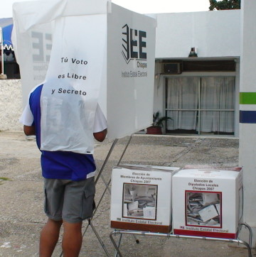 Urnas electorales en México.